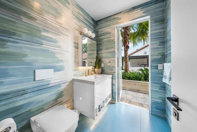 $5,990,000 | 6641 Giralda Circle, Boca Raton, FL 33433