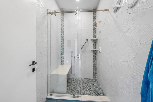 $5,990,000 | 6641 Giralda Circle, Boca Raton, FL 33433