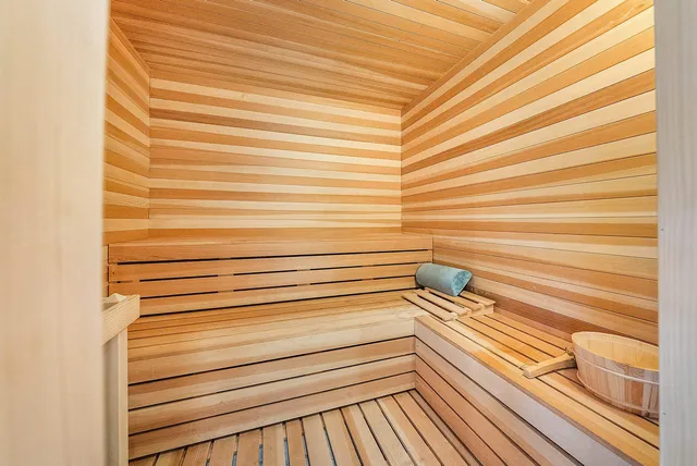 $5,990,000 | 6641 Giralda Circle, Boca Raton, FL 33433