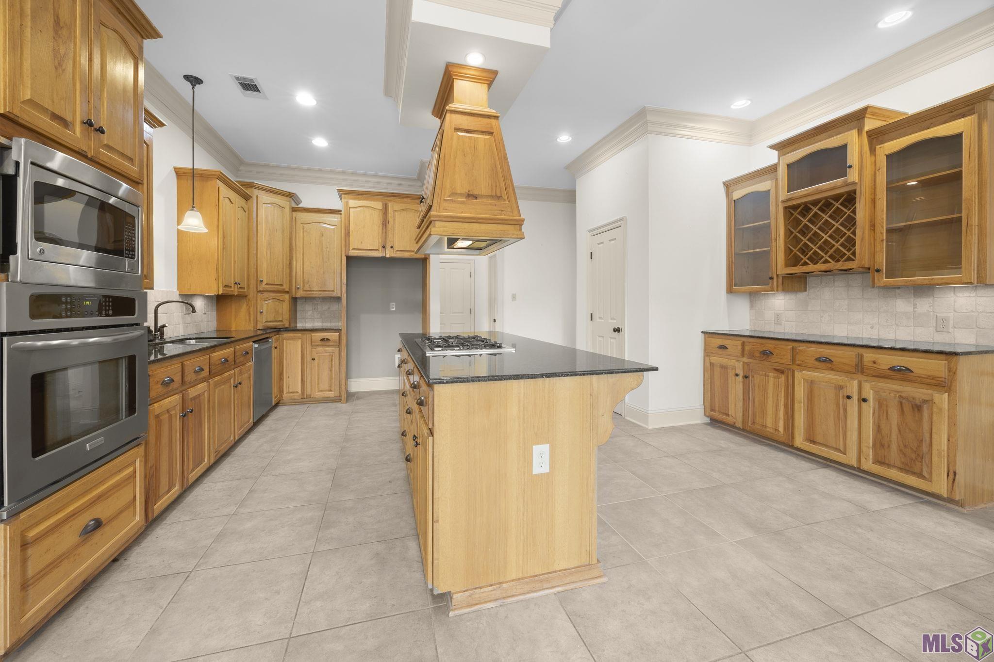 1601 Ruelle De Grace Drive Baton Rouge, LA 70810 - Photo 12 of 45