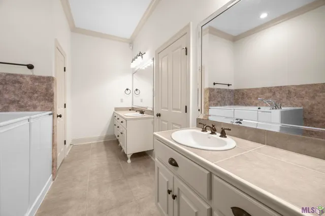 $549,000 | 1601 Ruelle De Grace Drive, Baton Rouge, LA 70810