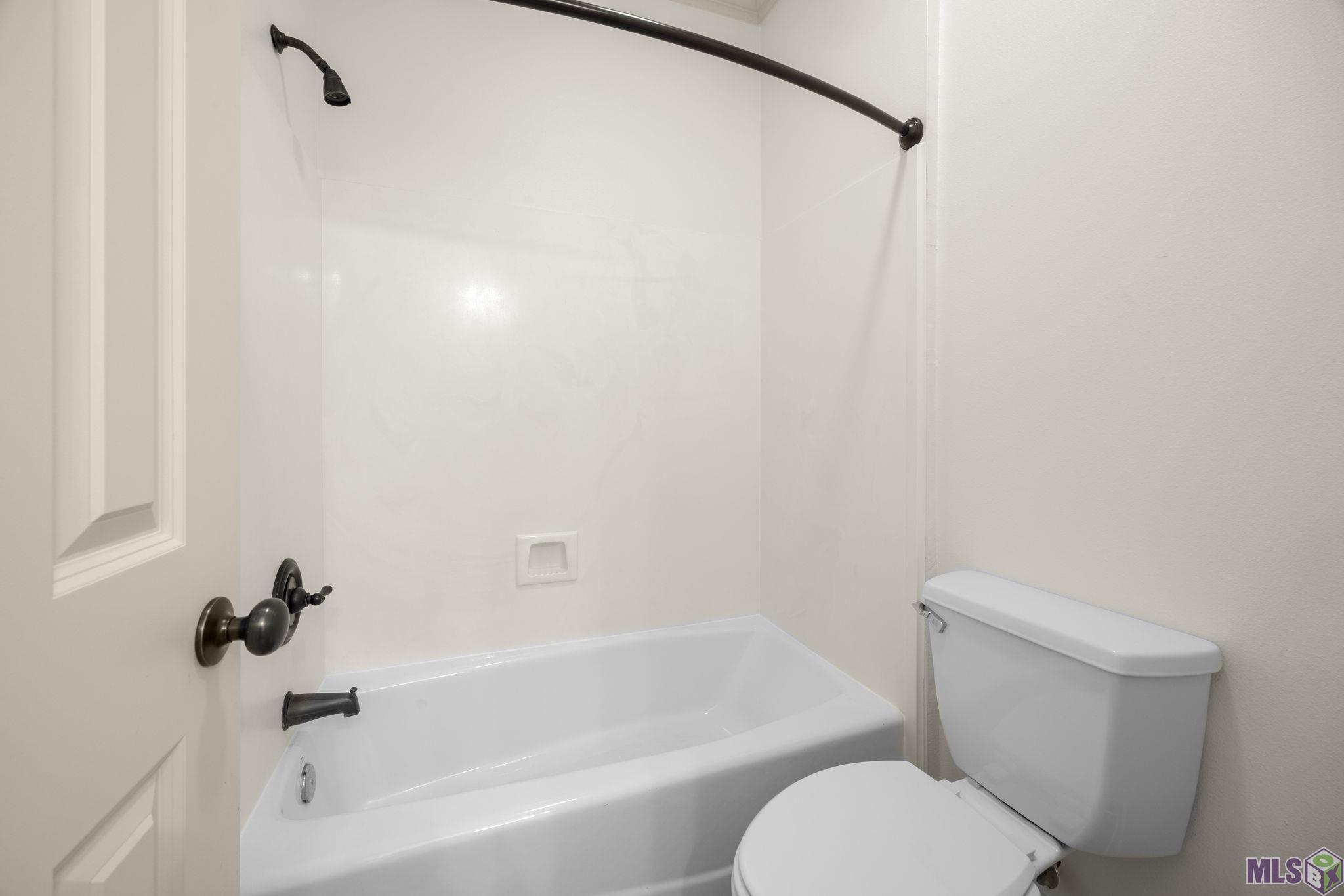 1601 Ruelle De Grace Drive Baton Rouge, LA 70810 - Photo 35 of 45