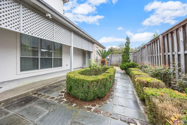 $549,000 | 1601 Ruelle De Grace Drive, Baton Rouge, LA 70810