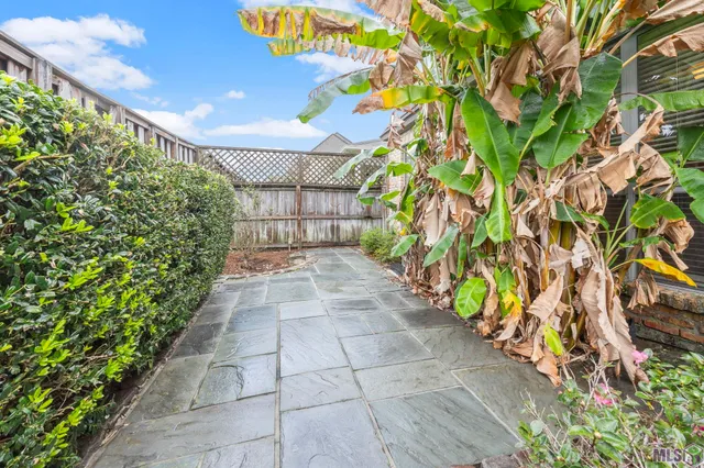 $549,000 | 1601 Ruelle De Grace Drive, Baton Rouge, LA 70810