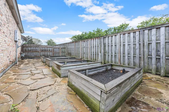 $549,000 | 1601 Ruelle De Grace Drive, Baton Rouge, LA 70810