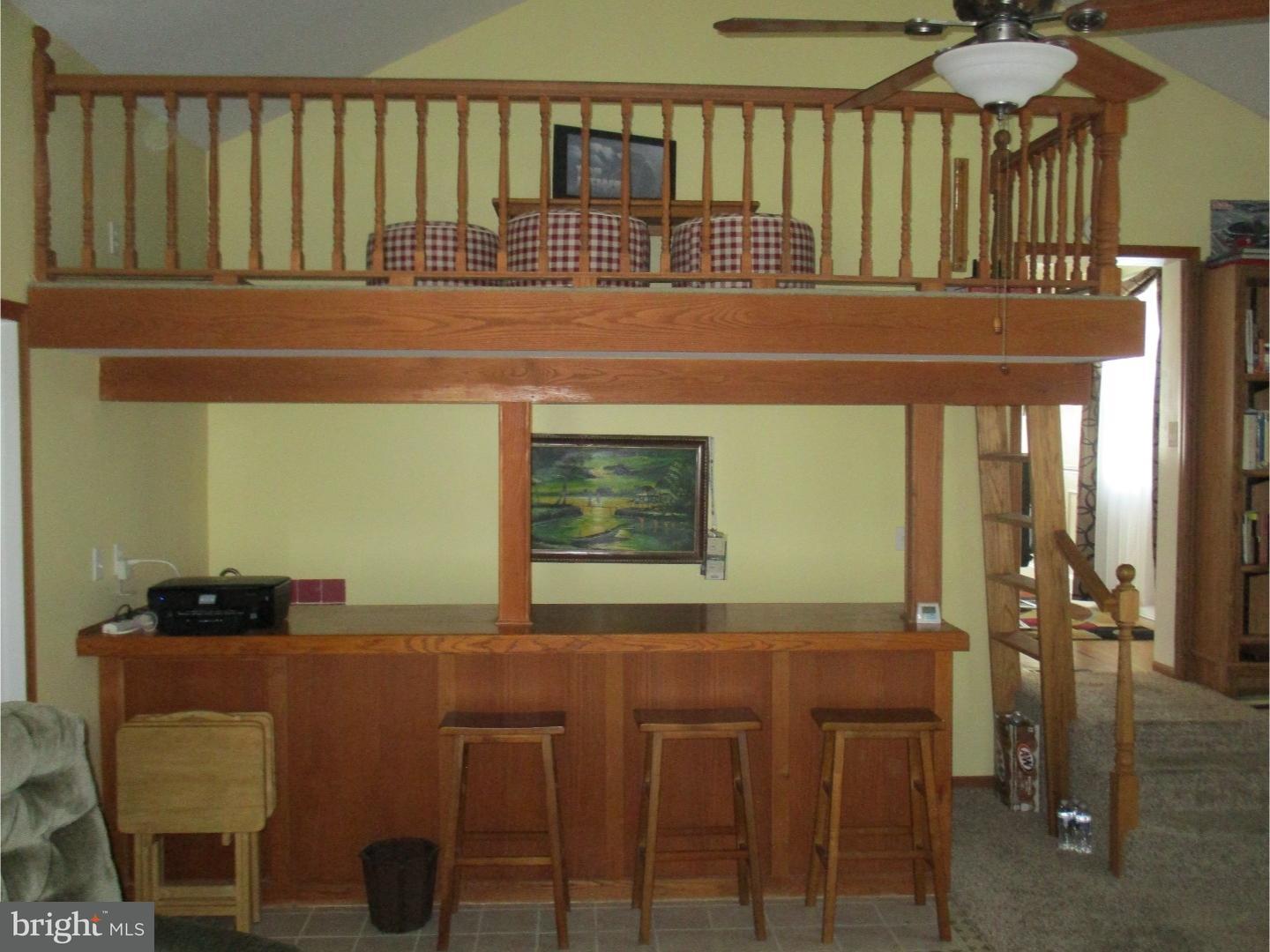 11038 Knights Road Philadelphia, PA 19154 - Photo 19 of 21 Wet Bar