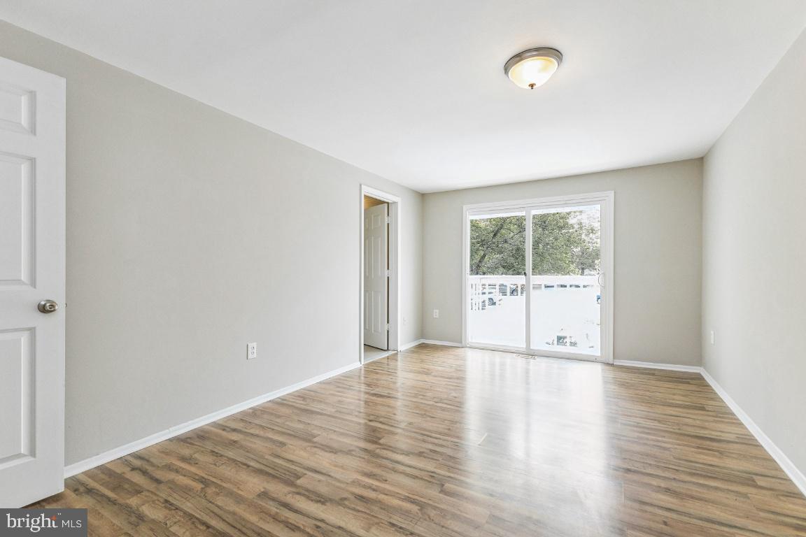 203 North Cottage Road Sterling, VA 20164 - Photo 15 of 25 Gallery Image 15