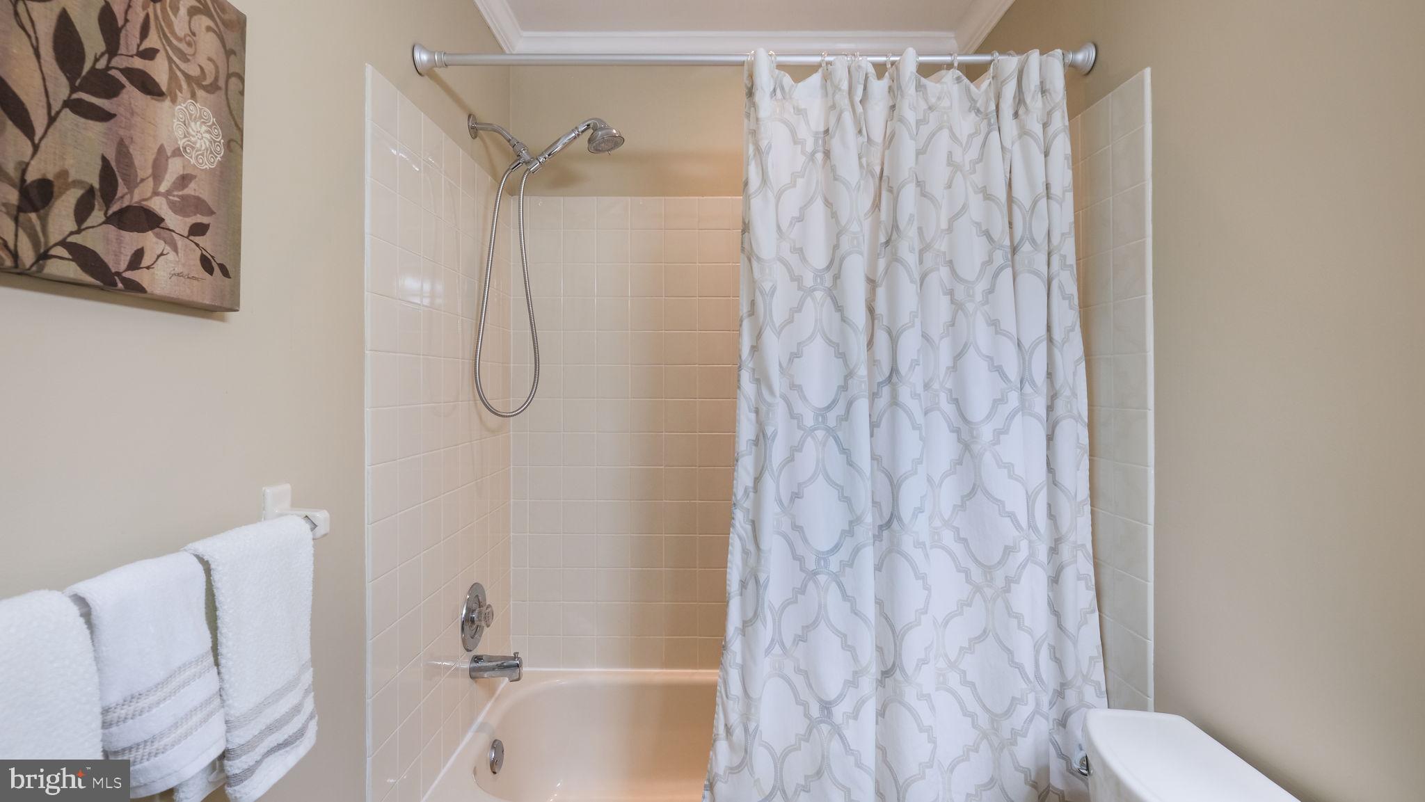 1482 Overlook Road Yardley, PA 19067 - Photo 39 of 49 Gallery Image 39