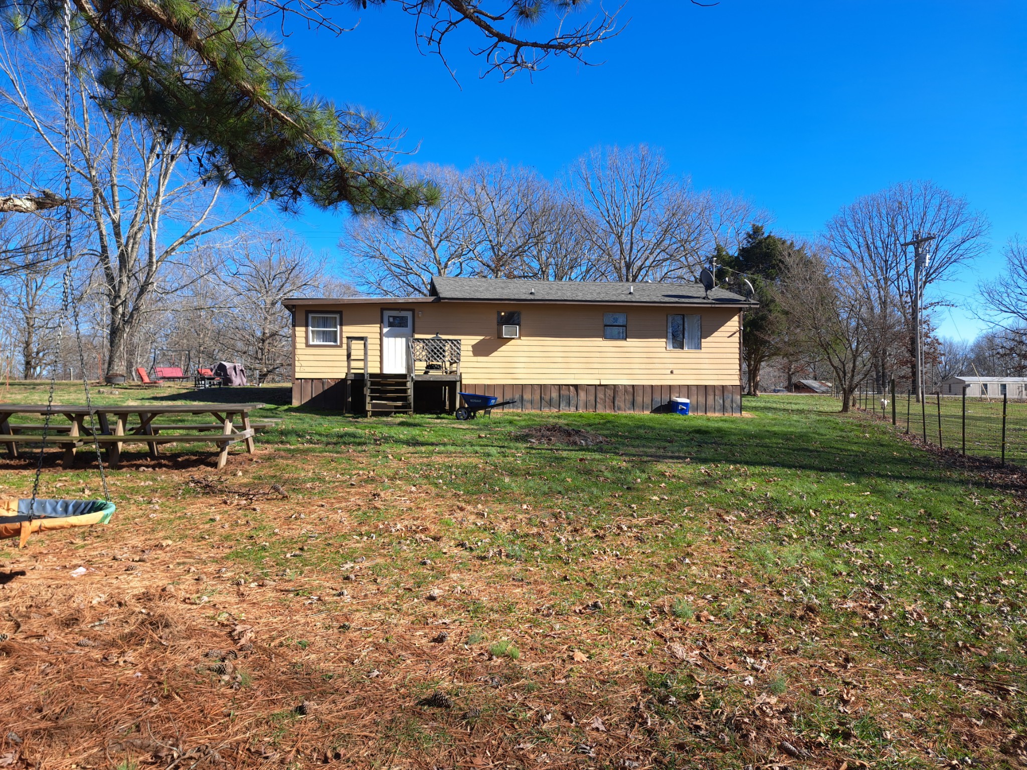 9374 Hodge Road Mount Pleasant, TN 38474 - Photo 8 of 10 Gallery Image 8