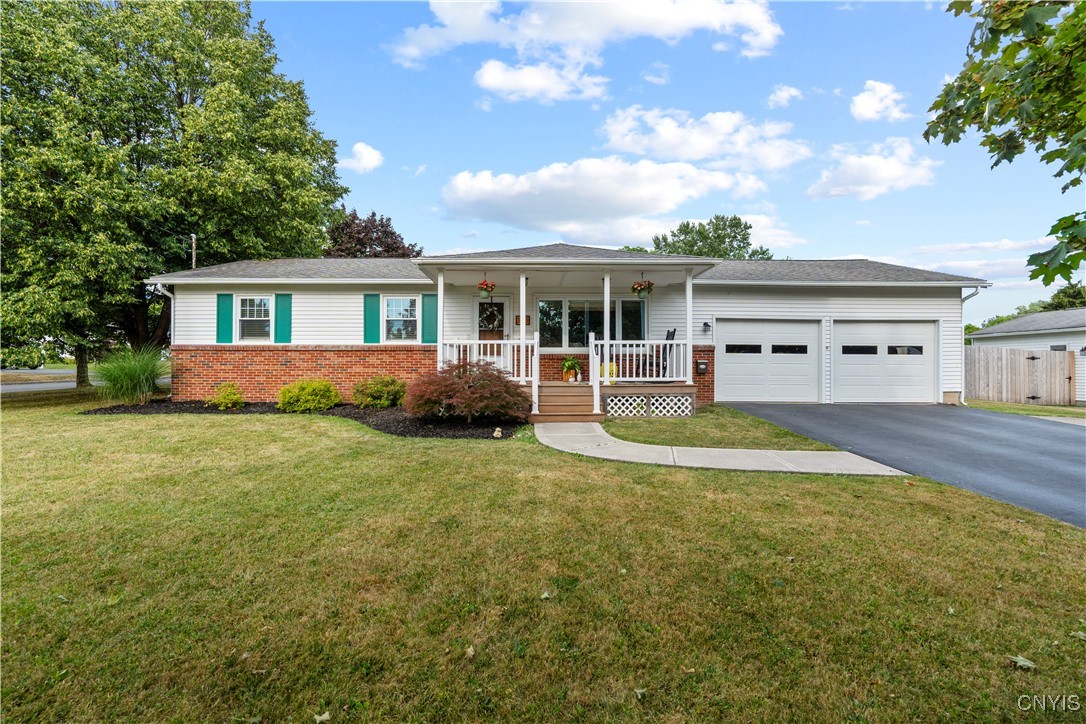 100 Grove Avenue Auburn, NY 13021 - Photo 2 of 41