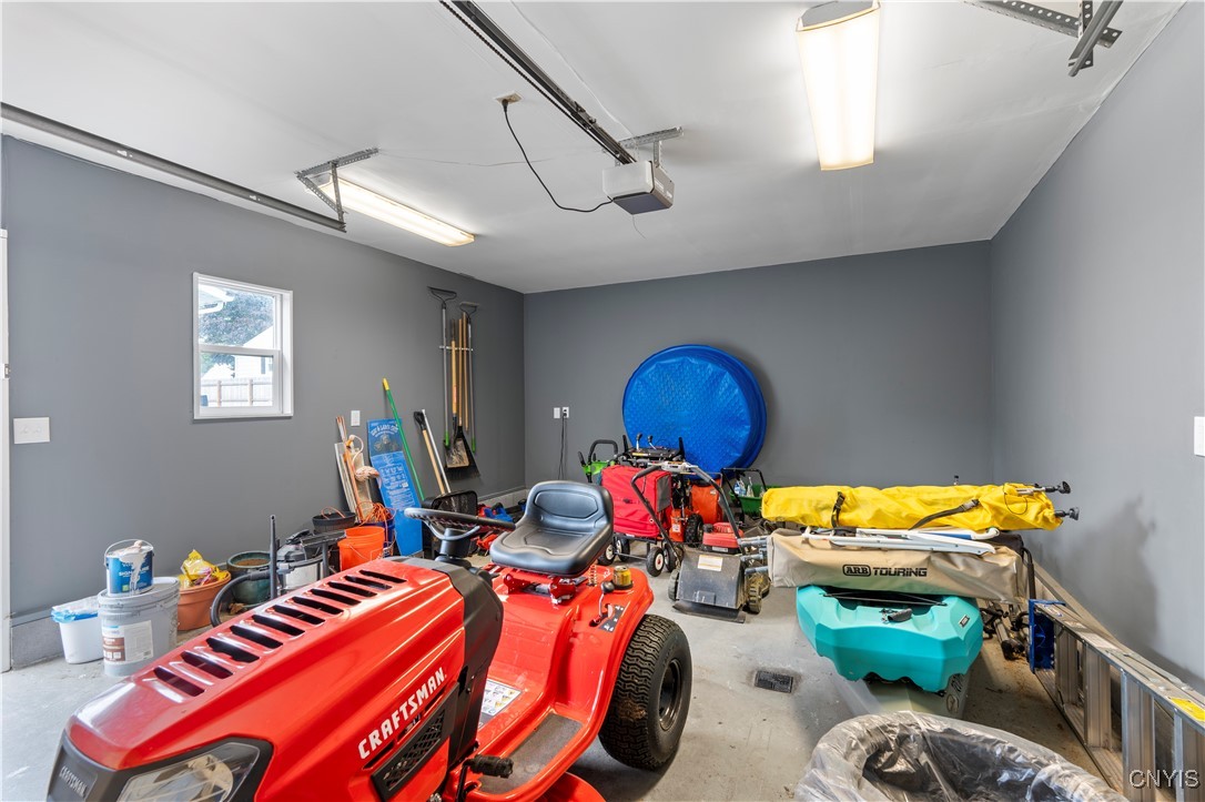 100 Grove Avenue Auburn, NY 13021 - Photo 37 of 41