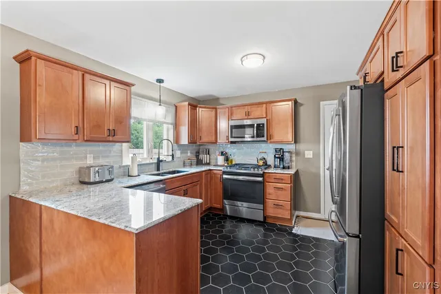 $280,000 | 100 Grove Avenue, Auburn, NY 13021