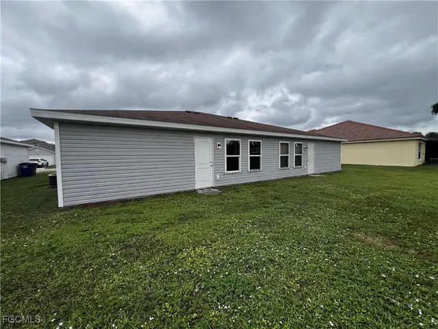 $1,599 | 18319 Gibraltar Lane, Lehigh Acres, FL 33936
