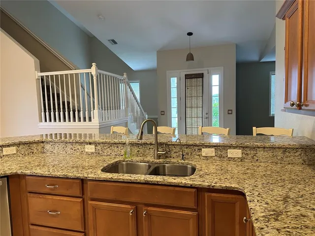 $2,900 | 117 Shore Dr Place, Oldsmar, FL 34677