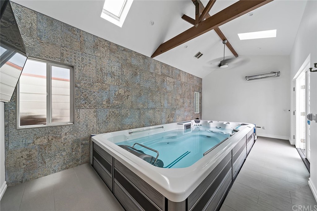 222 North Attica Drive Long Beach, CA 90803 - Photo 27 of 48 Indoor Exercise Pool & Spa