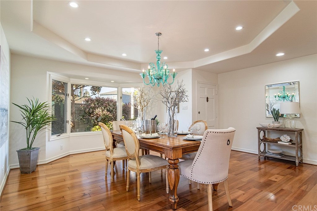 222 North Attica Drive Long Beach, CA 90803 - Photo 8 of 48 Formal Dining Area