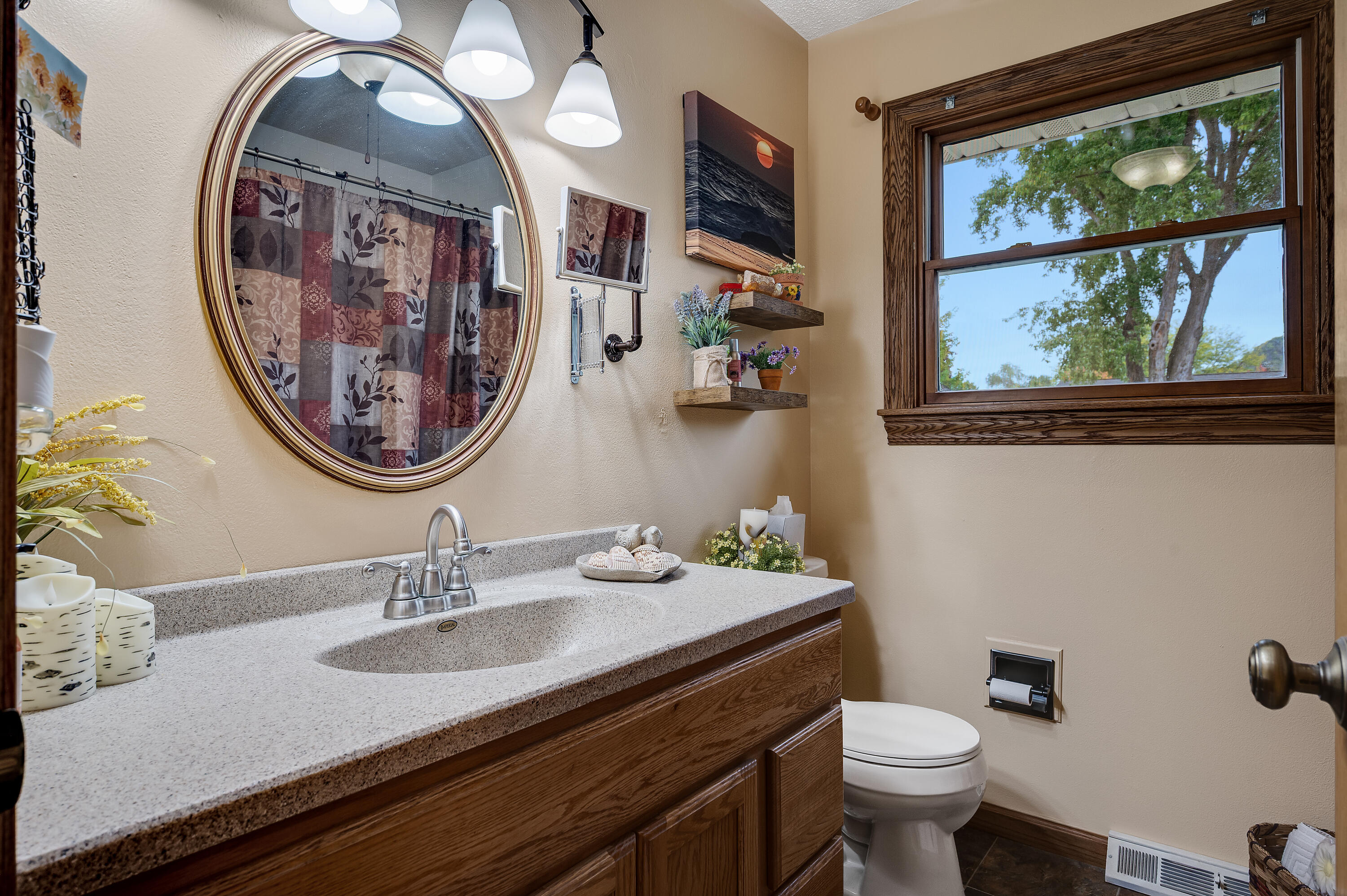 2956 South Marion Road La Crosse, WI 54601 - Photo 21 of 31 Bathroom