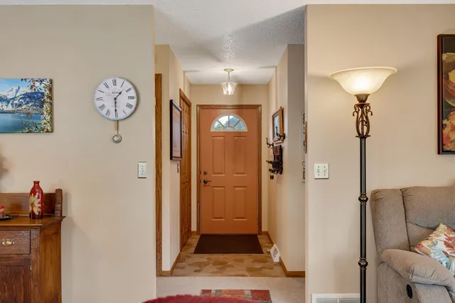 $259,900 | 2956 South Marion Road, La Crosse, WI 54601