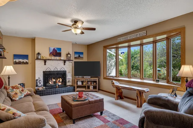 $259,900 | 2956 South Marion Road, La Crosse, WI 54601