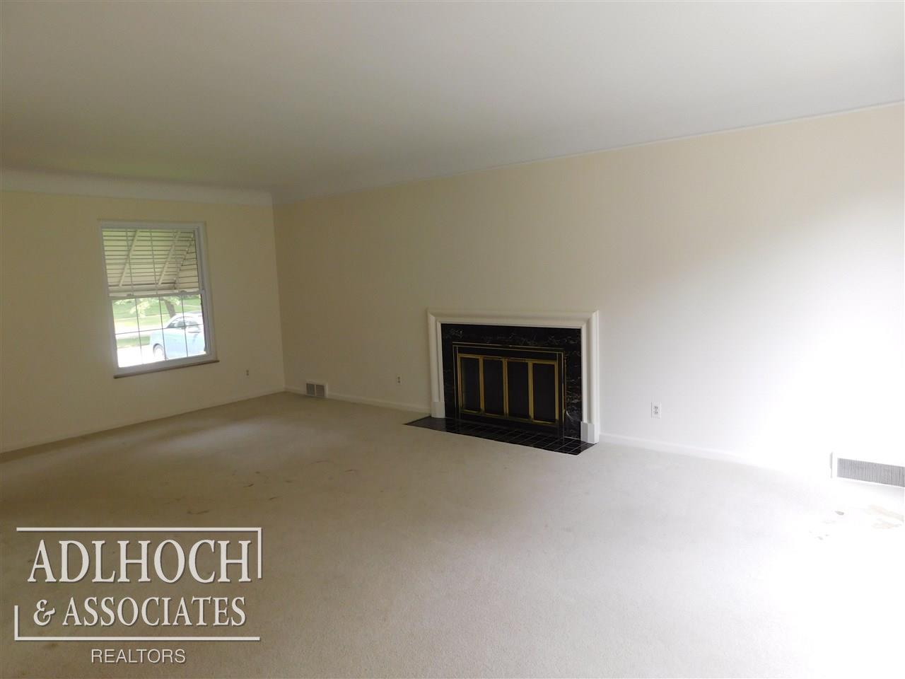 1100 Whittier Road Grosse Pointe Park, MI 48230 - Photo 2 of 20