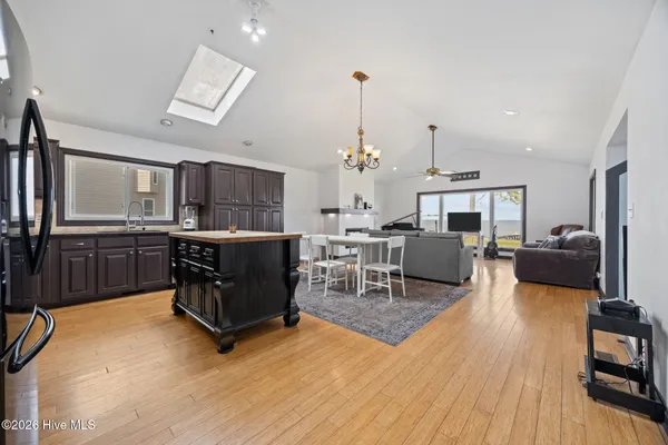 $489,000 | 598 Ellis Cove, Belhaven, NC 27810
