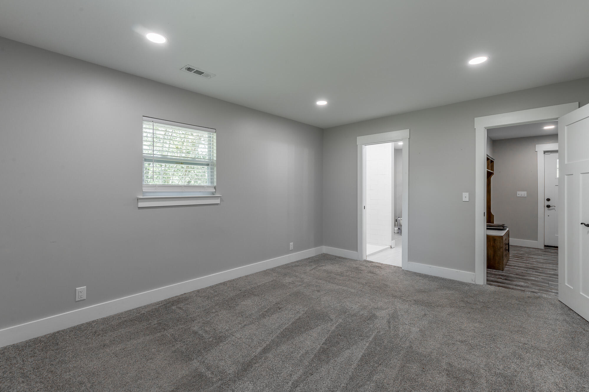 838 Campbell Road Tunnel Hill, GA 30755 - Photo 13 of 60 Large primary suite