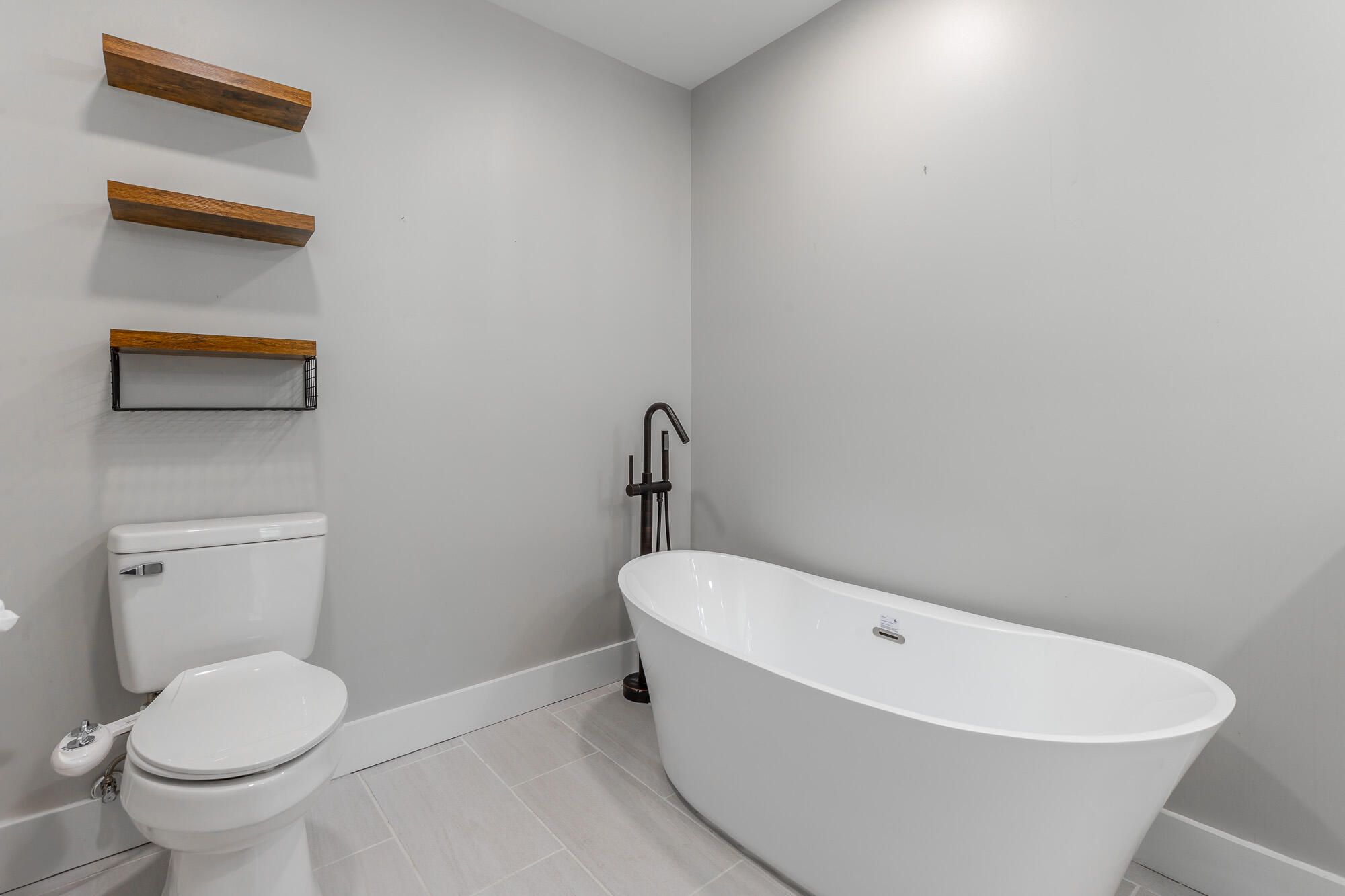 838 Campbell Road Tunnel Hill, GA 30755 - Photo 16 of 60 Soaking tub in primary bathroom