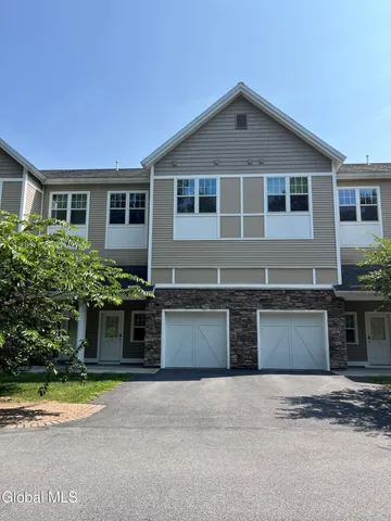 $3,045 | 74 Weibel Avenue, Unit 4STR206, Saratoga Springs, NY 12866