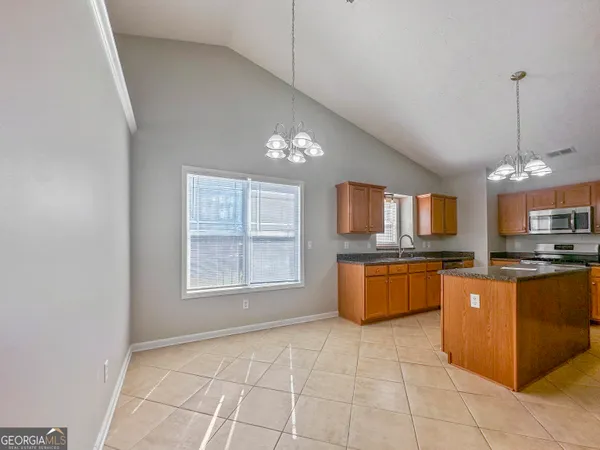$2,195 | 806 Lilac Lane, Villa Rica, GA 30180