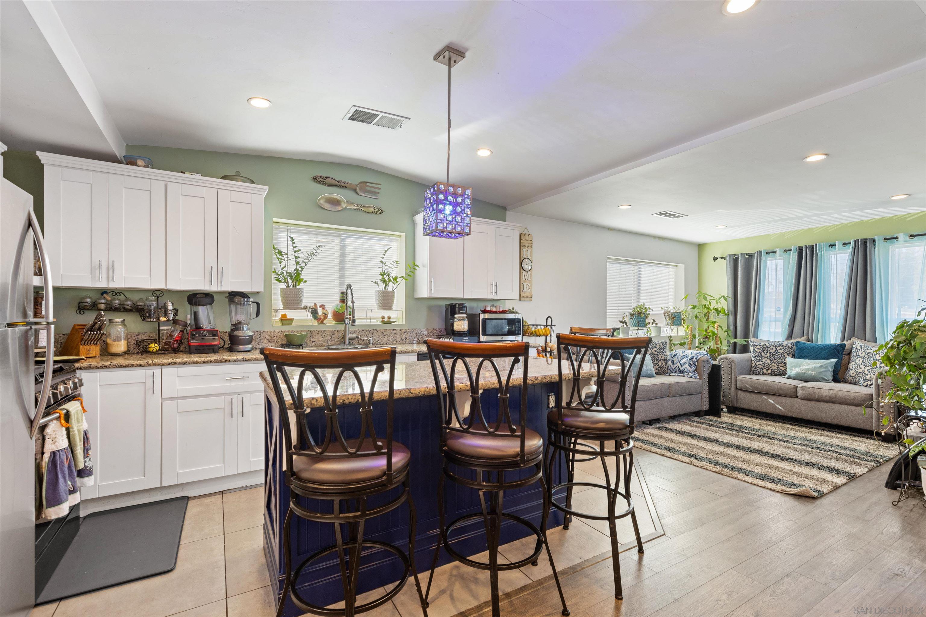 999 East Division St Unit D11