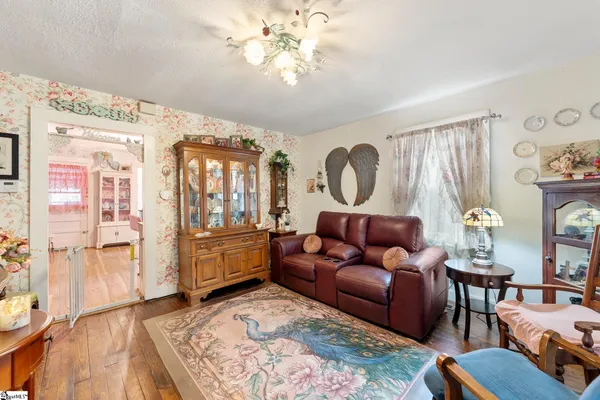 $134,900 | 342 North Hampton Street, Calhoun Falls, SC 29628