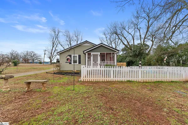 $134,900 | 342 North Hampton Street, Calhoun Falls, SC 29628