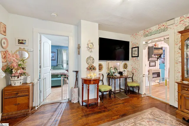 $169,000 | 342 North Hampton Street, Calhoun Falls, SC 29628