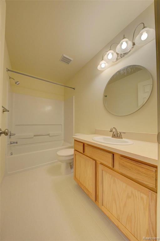 710 Cherry Orchard Road Canton, MI 48188 - Photo 31 of 42