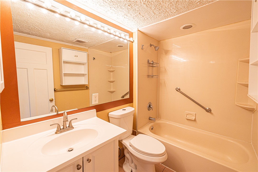 1269 Park Avenue Rochester, NY 14610 - Photo 16 of 27