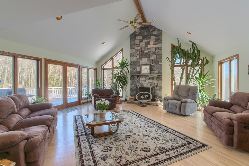 153 Wallace Hill Road Townsend, MA 01469 - Photo 19 of 28