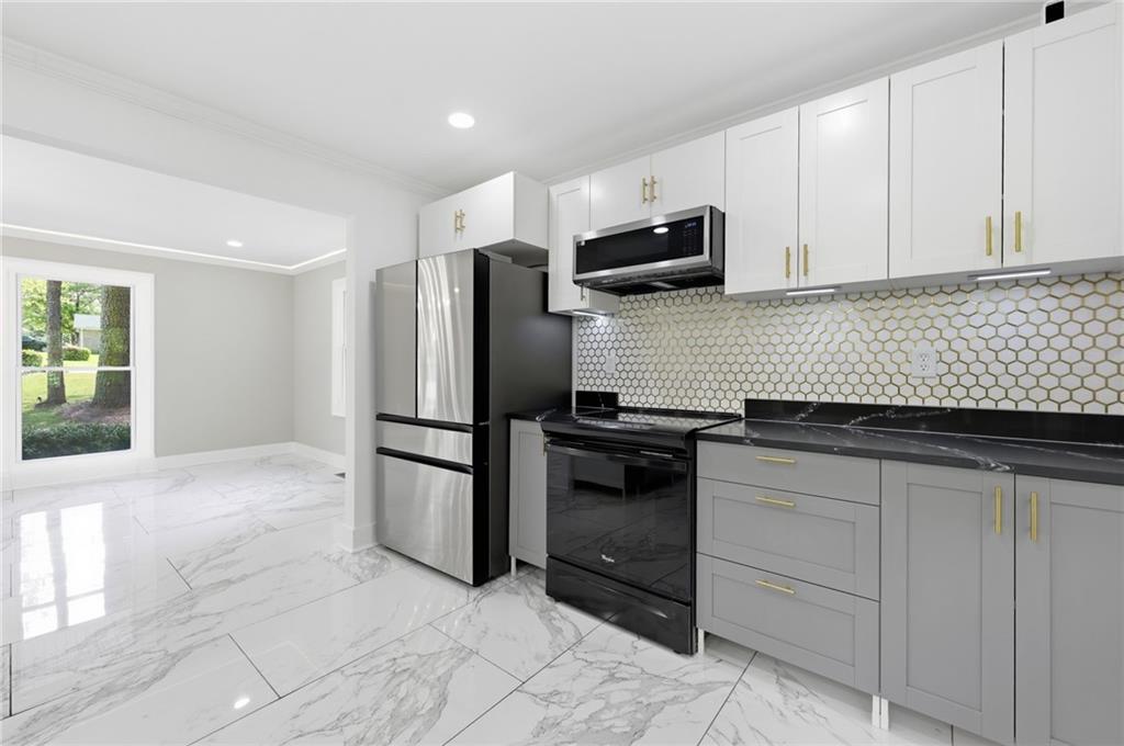 4113 Radcliffe Court Decatur, GA 30034 - Photo 13 of 43