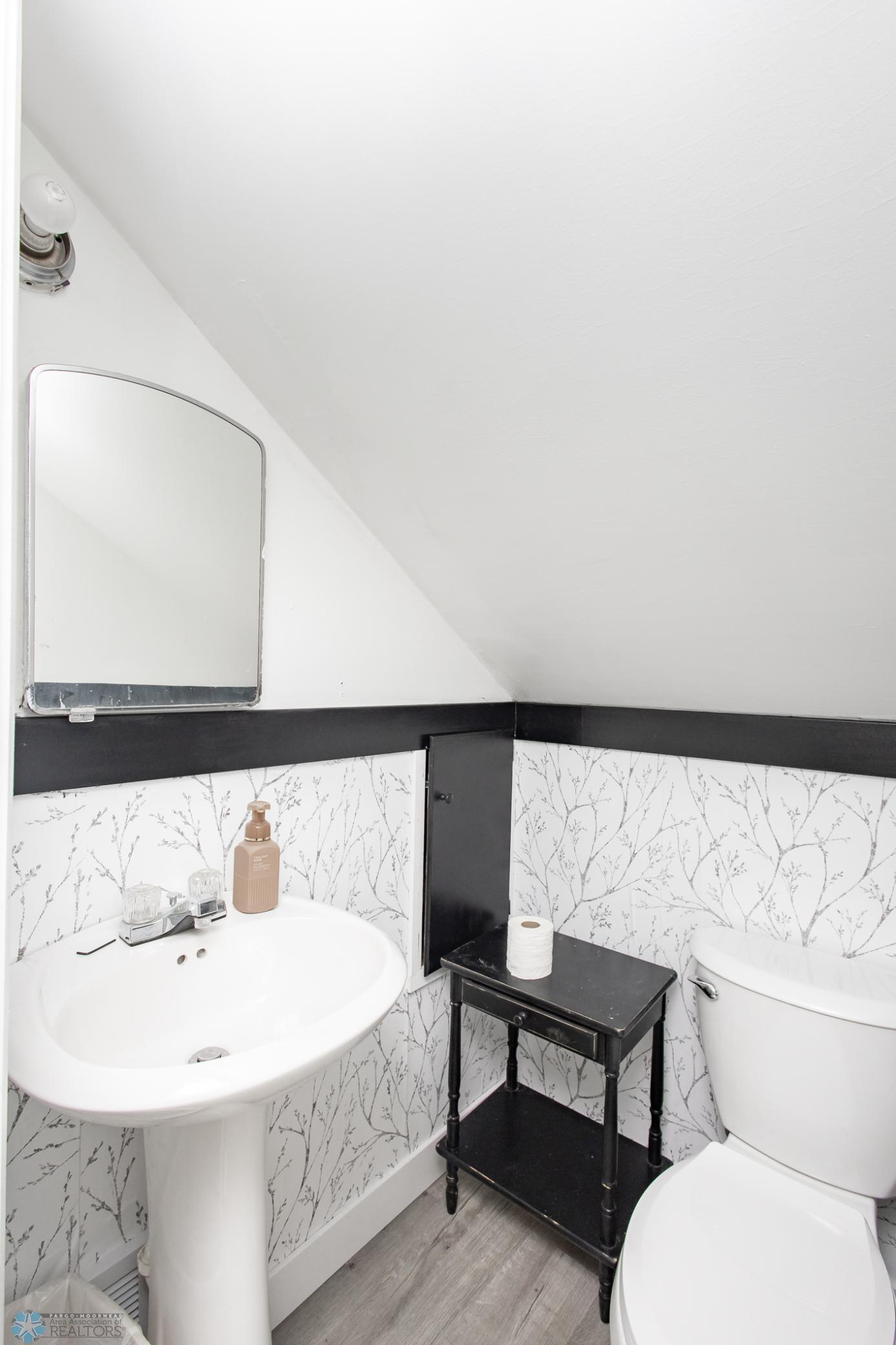 110 2nd Street West Ada, MN 56510 - Photo 38 of 55