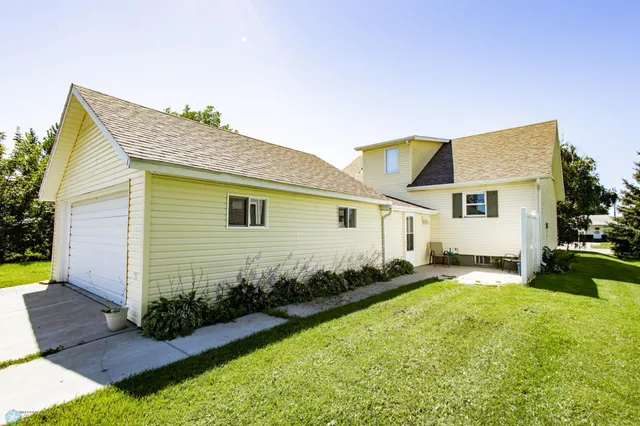 $207,000 | 110 2nd Street West, Ada, MN 56510