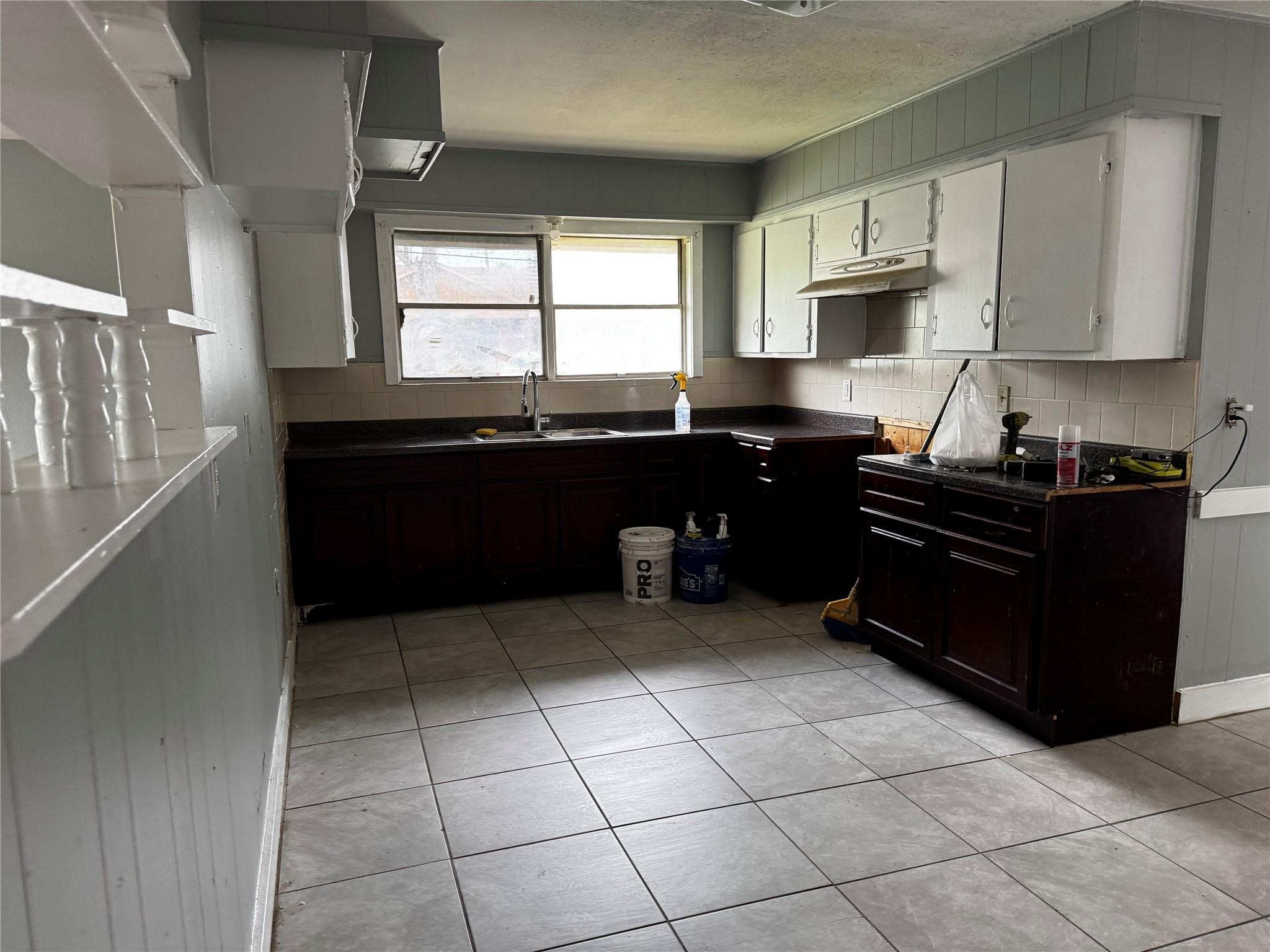 7201 Gleason Road Houston, TX 77016 - Photo 3 of 17 Gallery Image 3