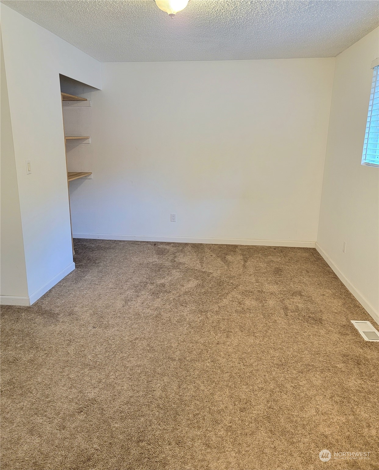 29003 Grandview Road Arlington, WA 98223 - Photo 10 of 20 Gallery Image 10