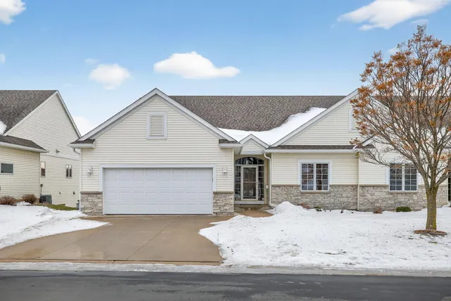 $474,900 | 2280 Coral Court Northeast, Rochester, MN 55906