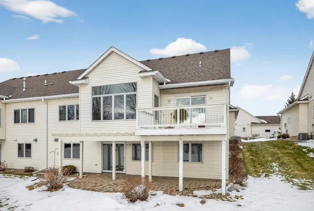 $474,900 | 2280 Coral Court Northeast, Rochester, MN 55906