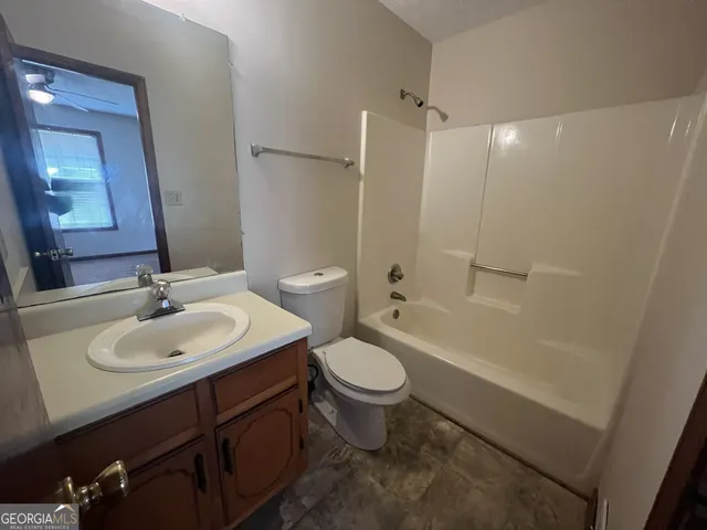 $1,295 | 982 Locust Drive Northeast, Conyers, GA 30012