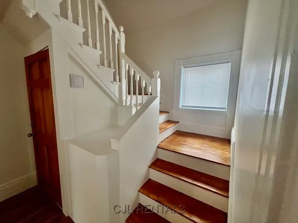 $3,600 | 50 Pond Street, Unit 2, Waltham, MA 02451