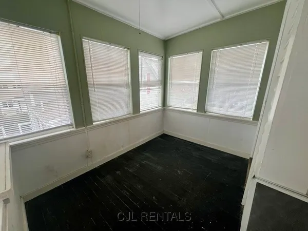 $3,600 | 50 Pond Street, Unit 2, Waltham, MA 02451