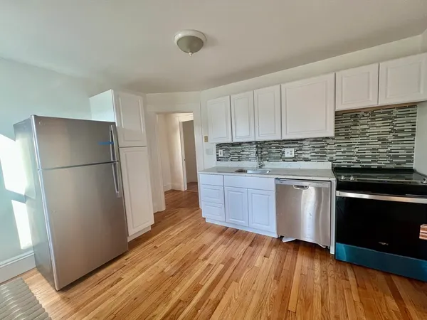 $3,900 | 50 Pond Street, Unit 2, Waltham, MA 02451