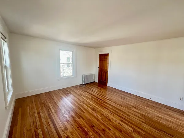 $3,600 | 50 Pond Street, Unit 2, Waltham, MA 02451