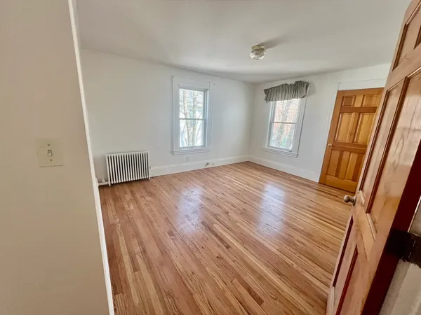 $3,900 | 50 Pond Street, Unit 2, Waltham, MA 02451