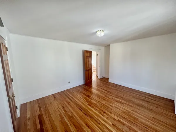 $3,900 | 50 Pond Street, Unit 2, Waltham, MA 02451